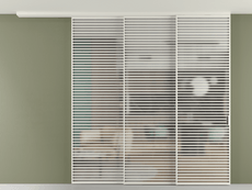 Перегородка Formato вдоль стены на потолок 3 створки с синхронным механизмом